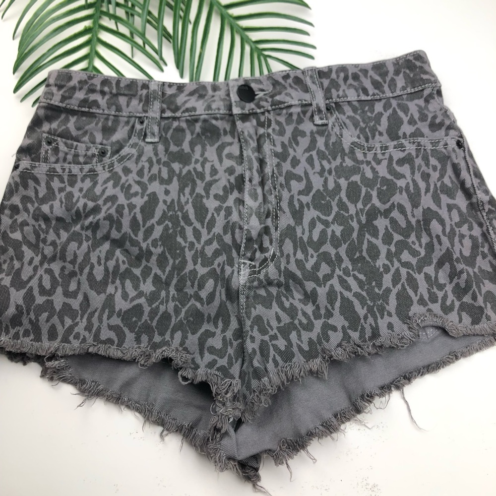 BDG High Rise Cheeky Cut Off Shorts Leopard Sz 31